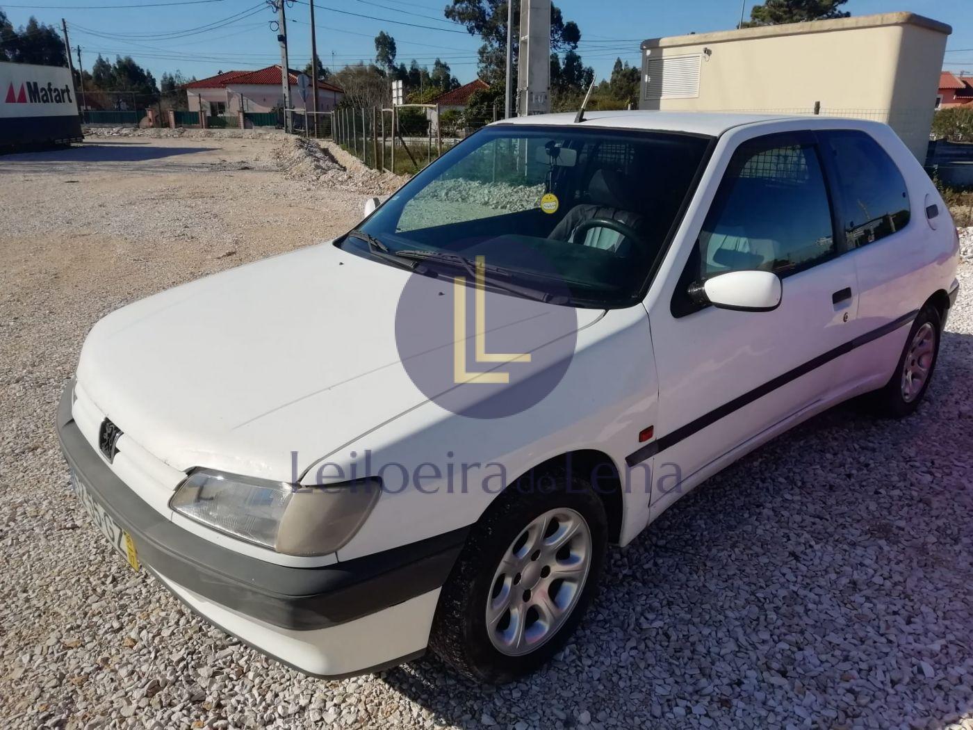 Fotografia de imóvel: Armazém 1200m2 - Terreno com 7.969m2 - ZI Tocadelo