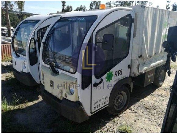 Fotografia de imóvel: Armazém 1200m2 - Terreno com 7.969m2 - ZI Tocadelo