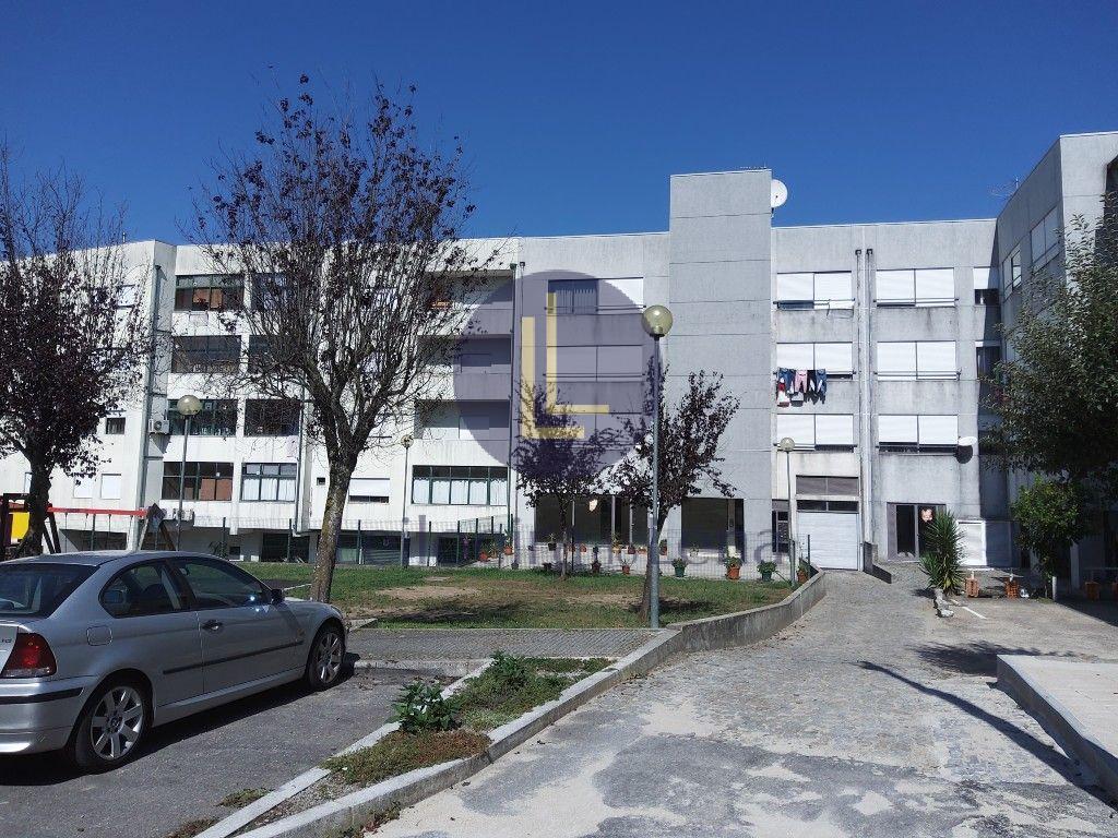 Fotografia de imóvel: Armazém 1200m2 - Terreno com 7.969m2 - ZI Tocadelo