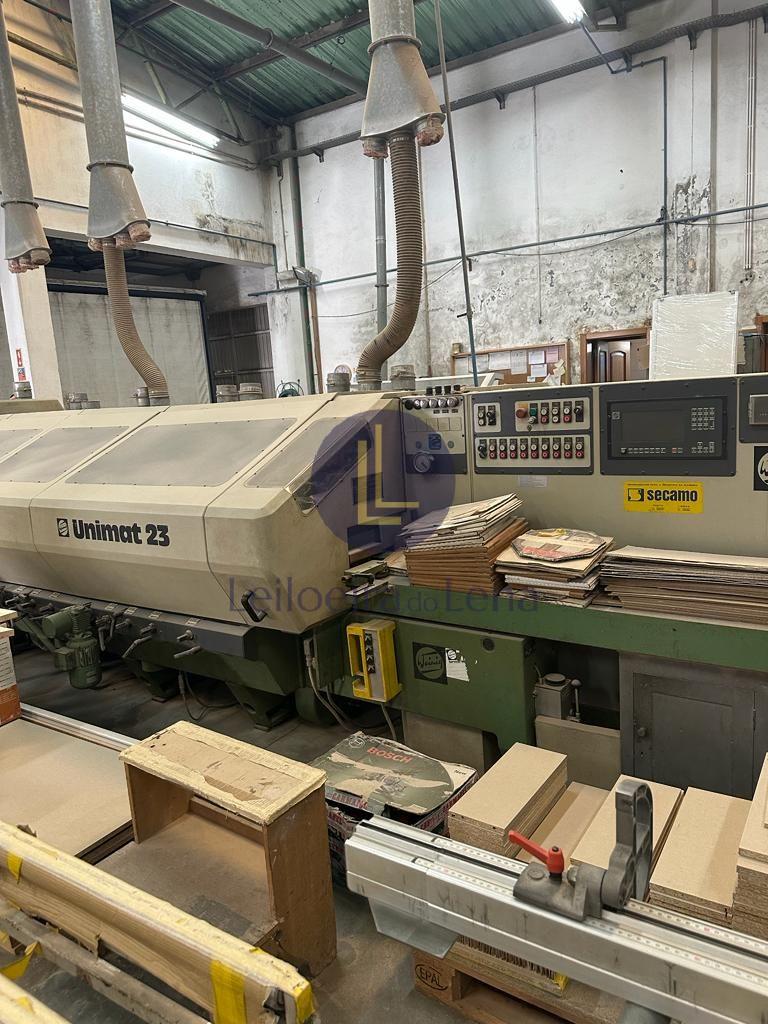 Fotografia de imóvel: Armazém 1200m2 - Terreno com 7.969m2 - ZI Tocadelo