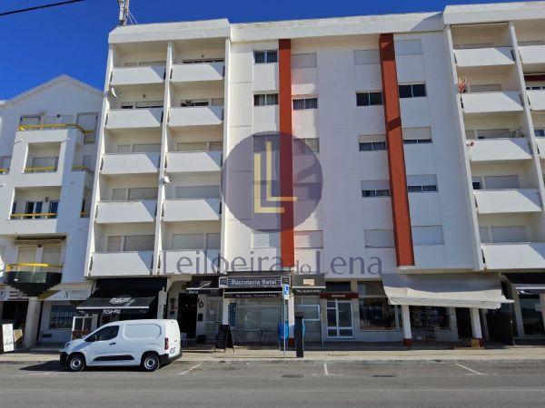 Fra&ccedil;&atilde;o T2 na marginal da Nazar&eacute;
