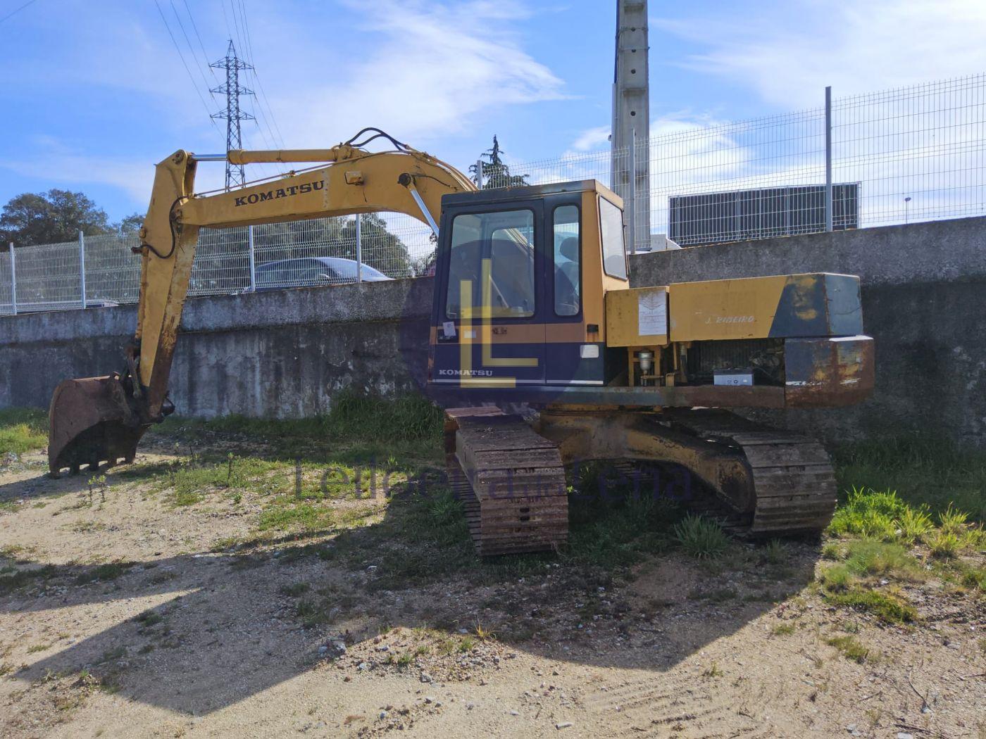 V70 - ESCAVADORA GIRAT&Oacute;RIA DE RASTOS KOMATSU