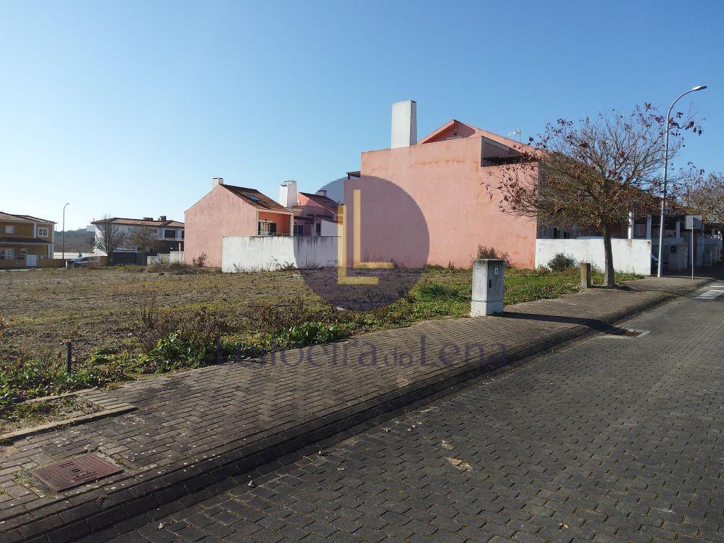 Fotografia de imóvel: Armazém 1200m2 - Terreno com 7.969m2 - ZI Tocadelo