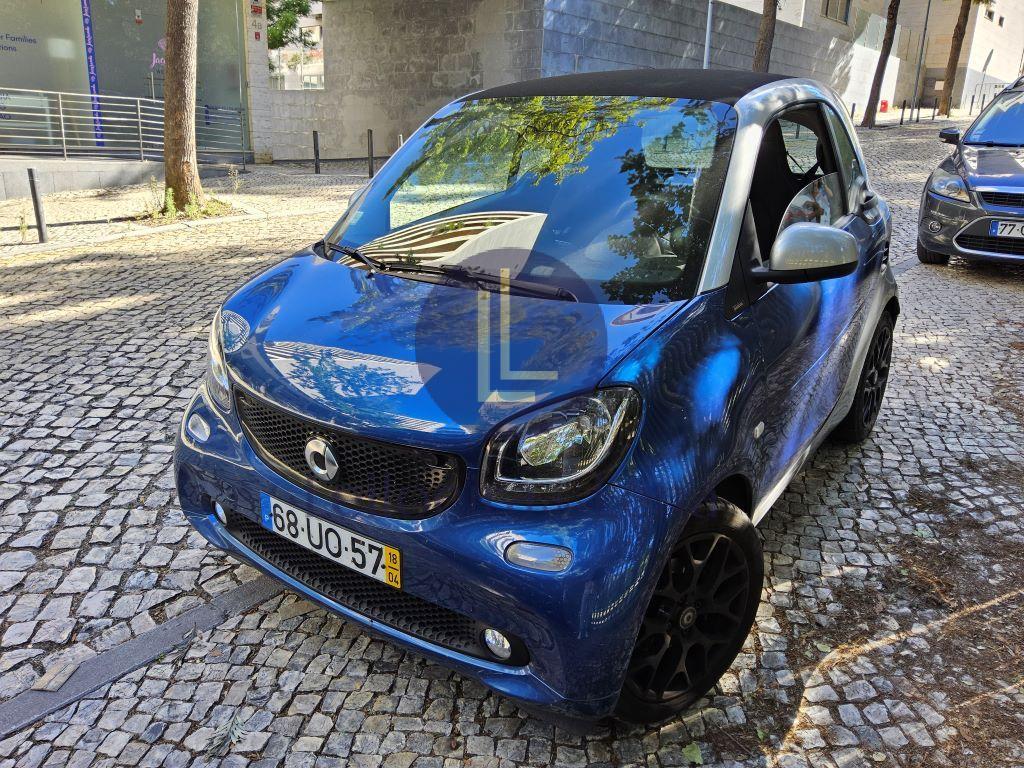 Ve&iacute;culo ligeiro de passageiros marca Smart Fortwo Coup&eacute;, gasolina, ano 04/2018, matr&iacute;cula 68-UO-57(ASP/2024)