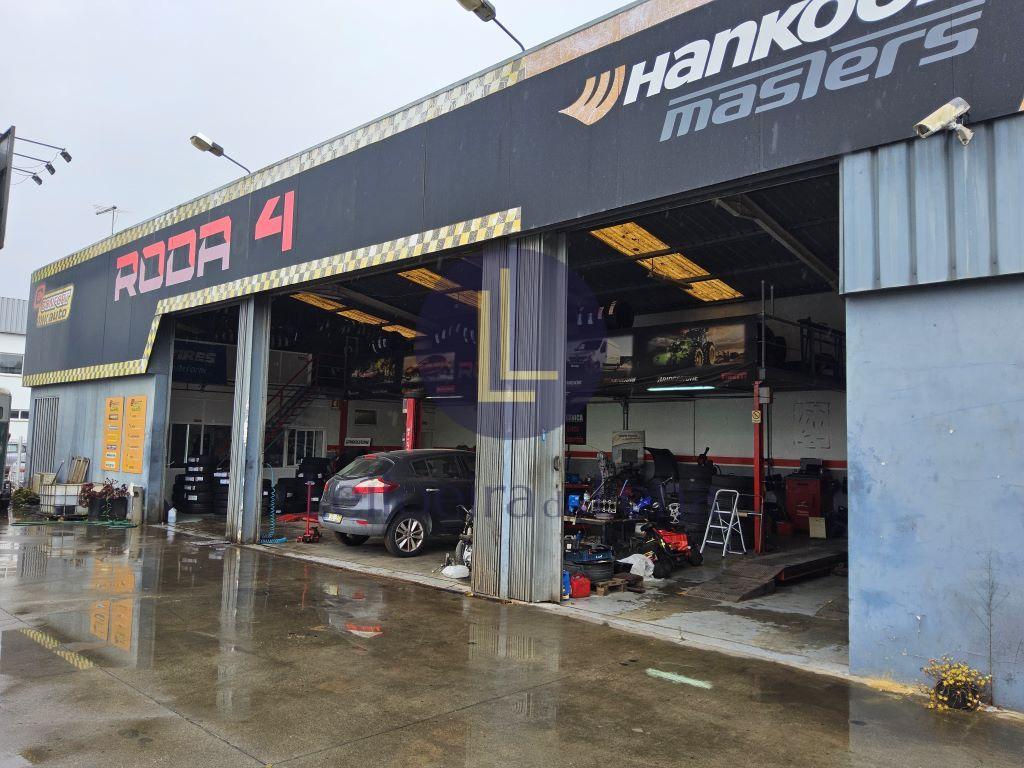 Lote &uacute;nico: Im&oacute;vel e equipamentos/m&aacute;quinas Oficina Pneus (Proc 1419/25.0T8FNC)